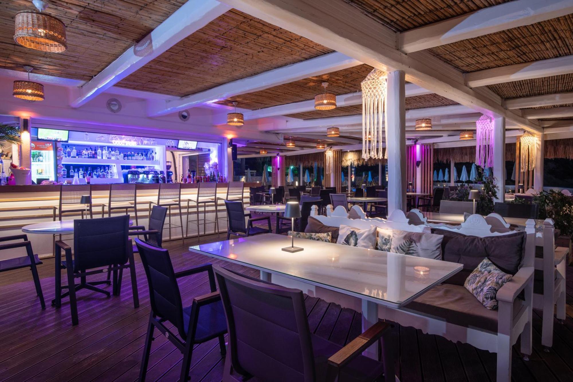 Crystal Beach Hotel Каламакион Экстерьер фото