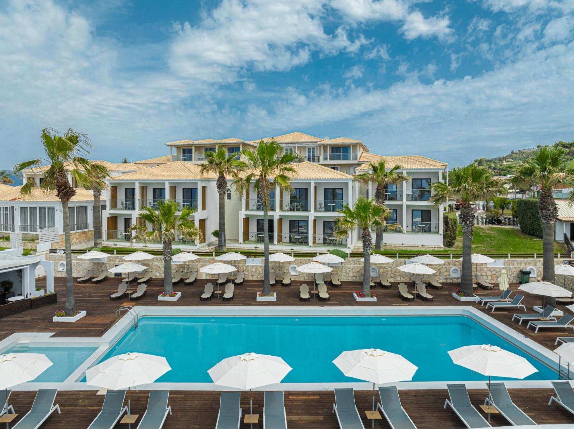 Crystal Beach Hotel Каламакион Экстерьер фото