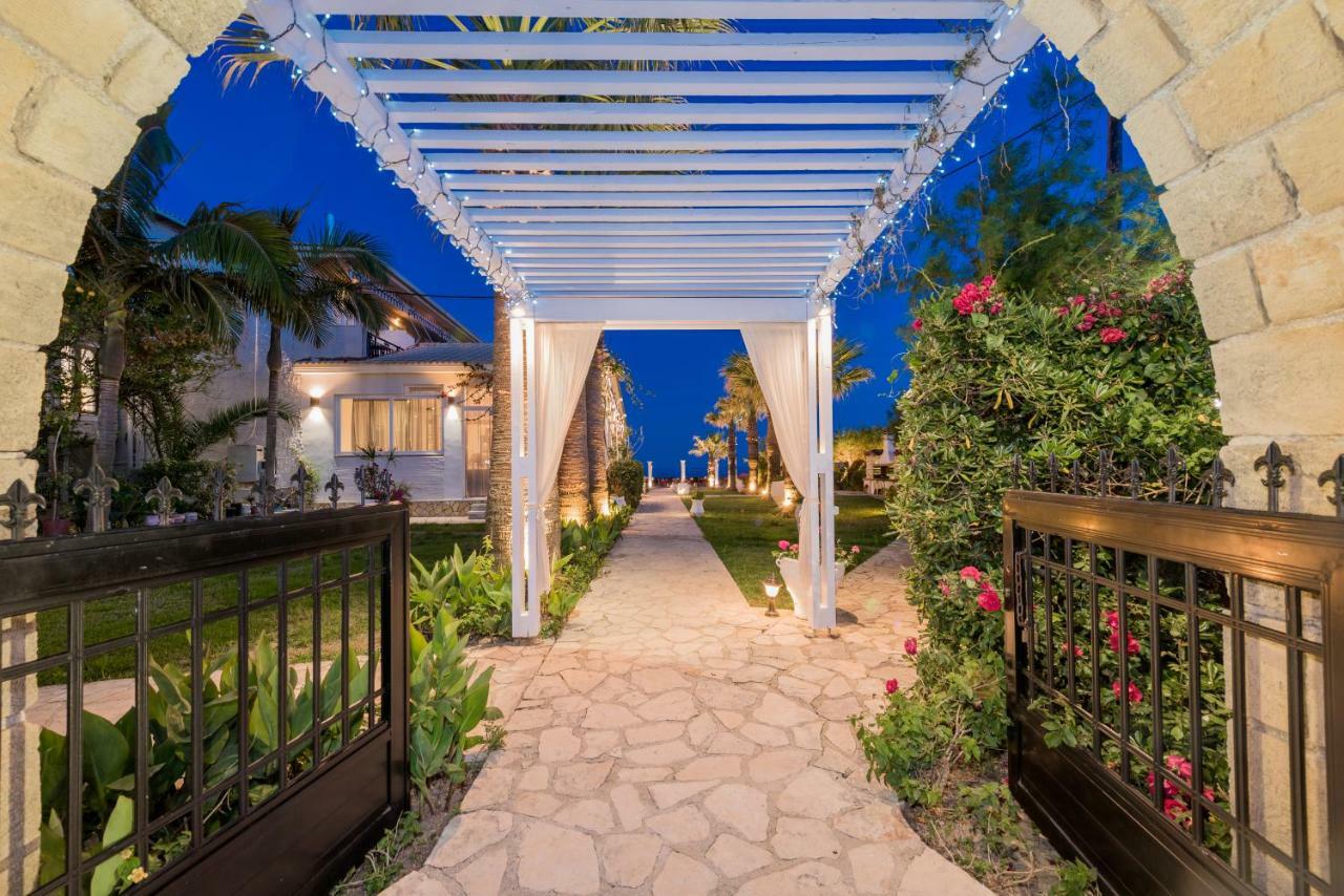 Crystal Beach Hotel Каламакион Экстерьер фото